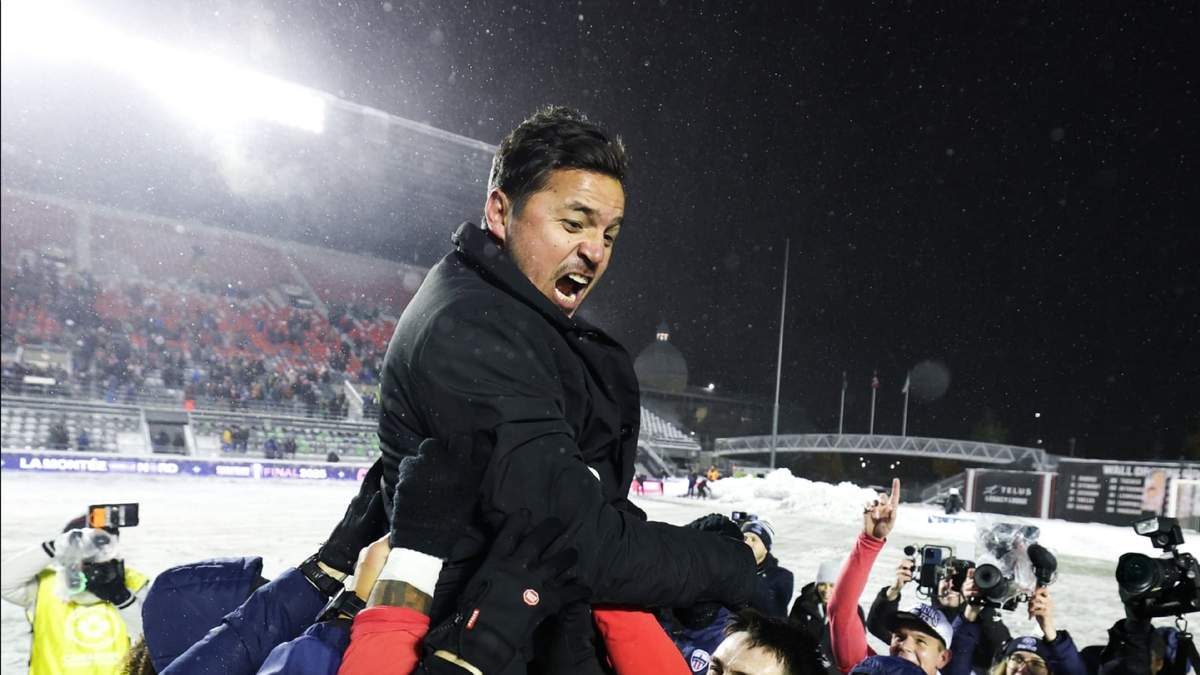 Diego Mejía, director técnico mexicano, gana la Canadian Premier League con el Cavalry