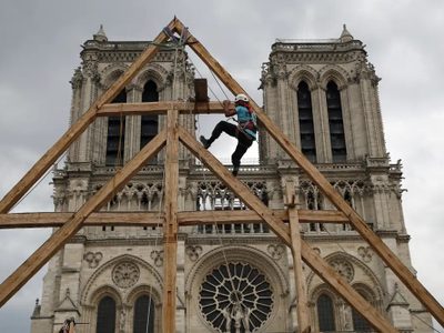 Rápido avance de reconstrucción de catedral de Notre Dame