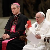 Arremete Papa Francisco contra videntes y adivinos: "acudir a ellos es una estupidez"