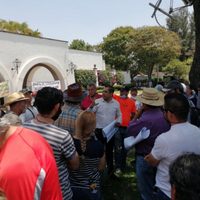 Comerciantes exigen al gobierno de Jalisco que los deje trabajar