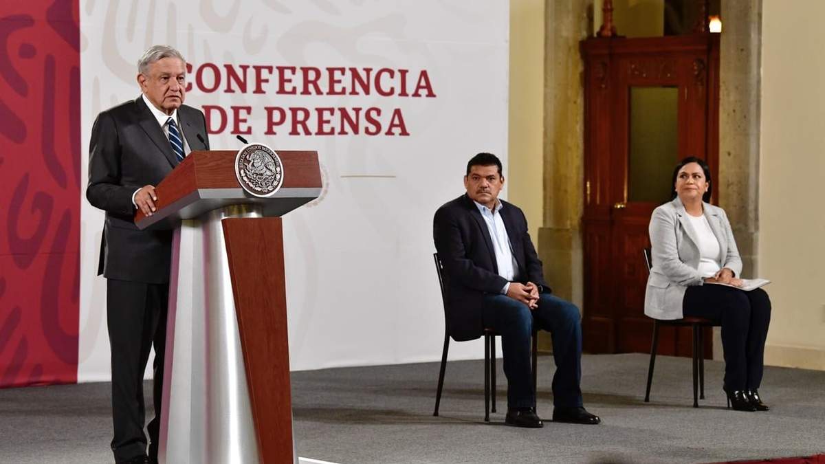 El presidente afirmó que solo altos funcionarios donarán pare de su aguinaldo. Foto: Benjamín Flores