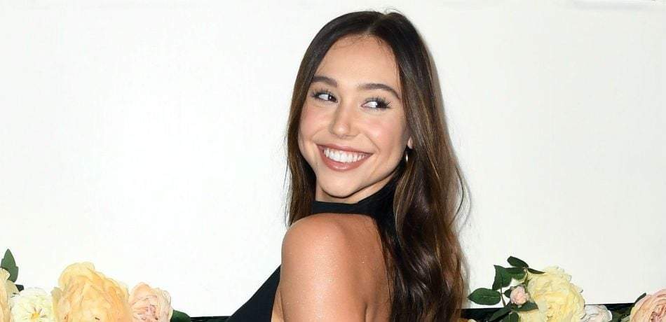 Alexis Ren: Fuente (Instagram)