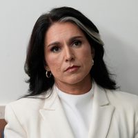 Tulsi Gabbard renuncia como directora de inteligencia nacional de EU
