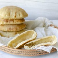 Descubrí esta receta de pan pita casero y no pararás de lucirte cada vez que hay picada