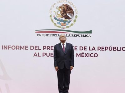 AMLO eliminará aguinaldos y bajará sueldos de altos funcionarios por covid-19