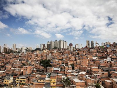 Los pobres en las metrópolis de Brasil ascienden a casi 20 millones, la cifra más alta en una década