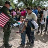 El 55% de los estadounidenses se opone a las deportaciones
