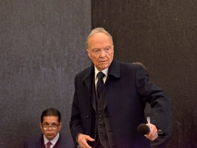Alejandro Gertz Manero, entre escándalos y una misteriosa ausencia
