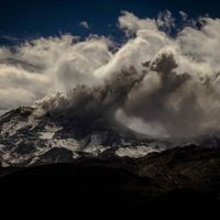 Atención al norte neuquino: el volcán Nevados de Chillán registró una nueva explosión
