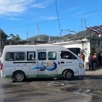 Por violencia de la delincuencia contra choferes en Taxco, suspenden transporte y clases