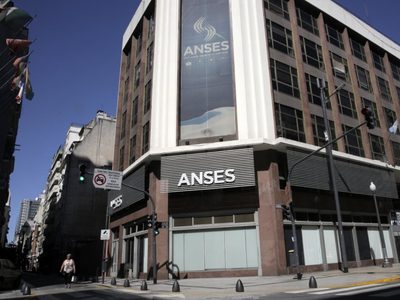 ANSES: quiénes cobran jubilaciones y pensiones hoy en Neuquén