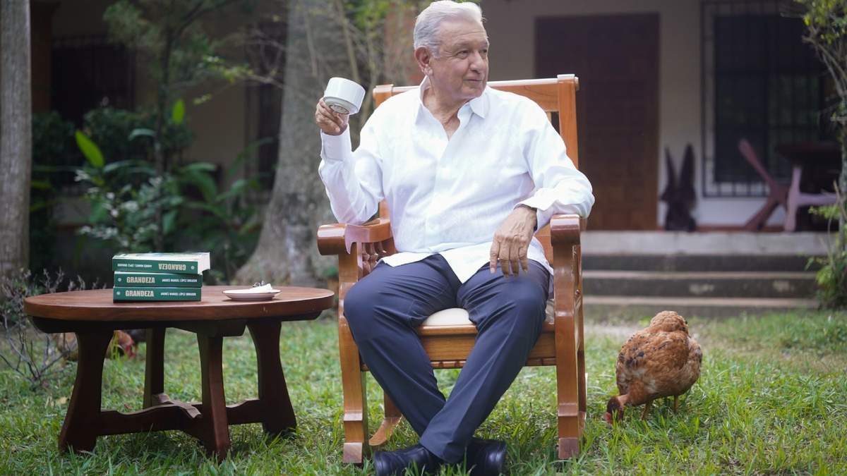 El expresidente Andrés Manuel López Obrador reapareció en un video elaborado desde su finca La Chingada, en Palenque, Chiapas