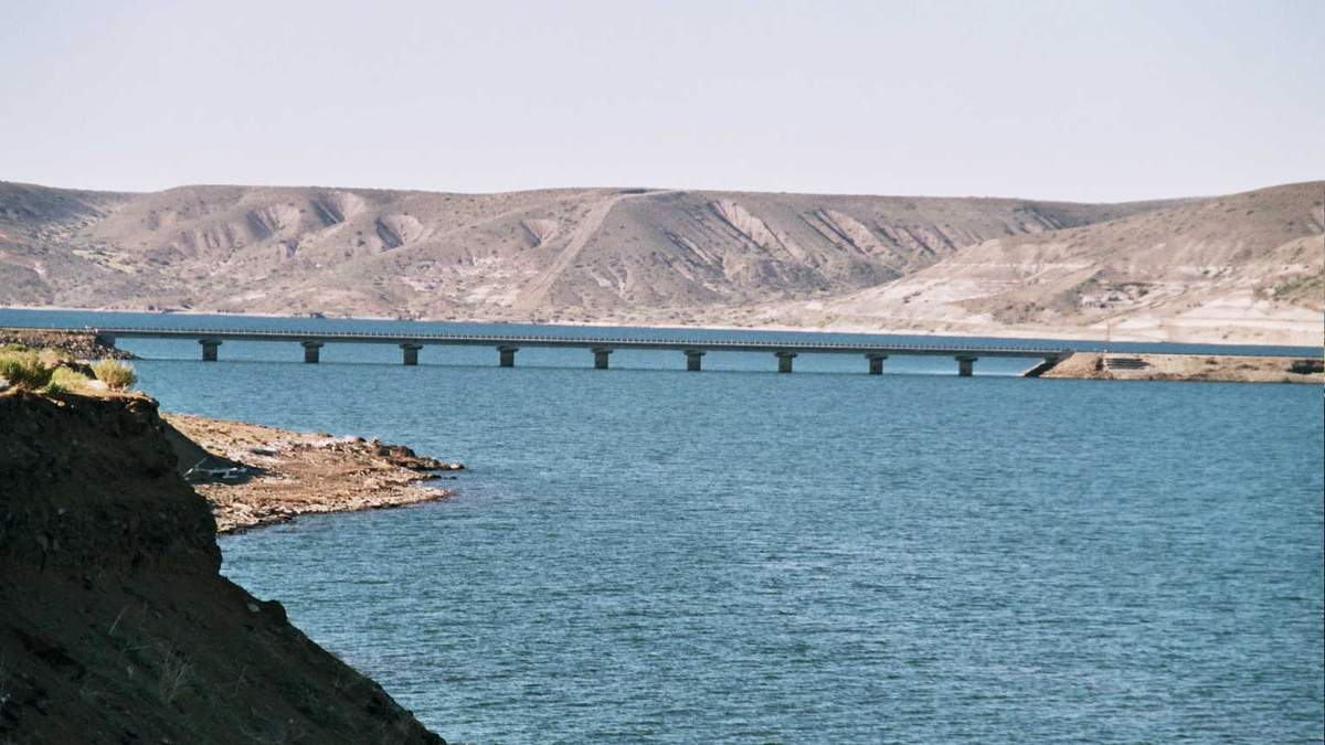 Lago Collón Curá, donde fueron rescatados los cuatro pescadores. Fuente: (Facebook)