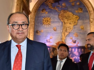 Y Otto Granados enaltece la reforma educativa sin preguntas incómodas
