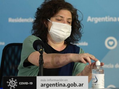 Carla Vizzotti anunció que se firmará un DNU para allanar el camino para conseguir vacunas Pfizer
