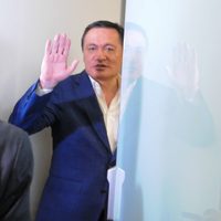Osorio Chong deja la coordinación y la bancada del PRI en el Senado (Video)