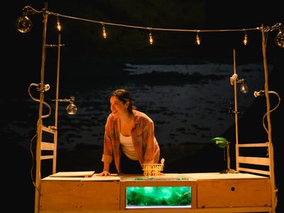Las científicas en el teatro con “La garganta del cielo”
