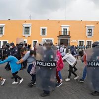 La CNDH emite recomendación al gobierno de Puebla por la represión de normalistas