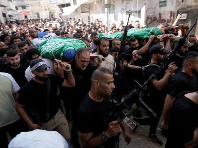Ataque israelí en Gaza deja 29 muertos, entre ellos una familia con niños quintillizos