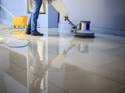 El secreto de la abuela para dejar el piso de porcelanato reluciente y como en un hotel de lujo