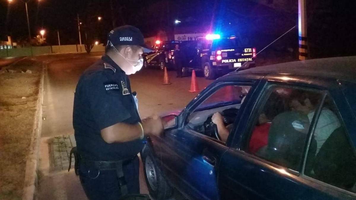 Los hermanos habrían sido detenidos por policías