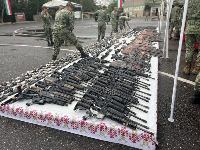 La Sedena destruye 620 armas y más de 20 mil cartuchos decomisados en Guerrero (Video)