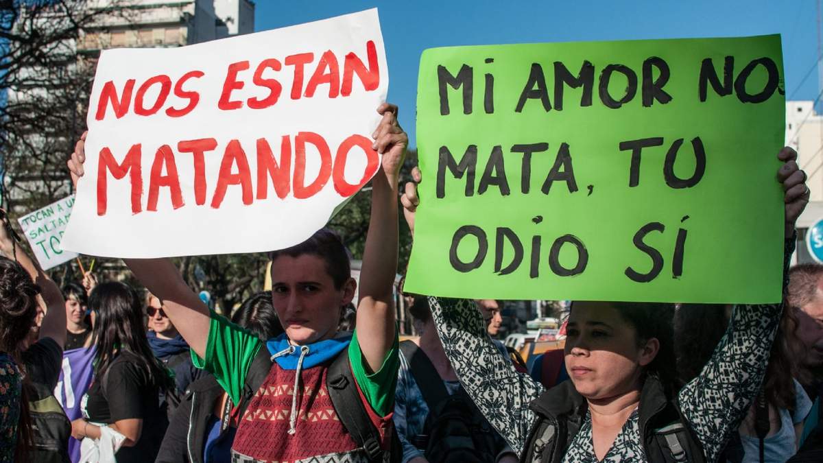 En 2024, se registraron al menos 252 femicidios en Argentina. Fuente: (X)