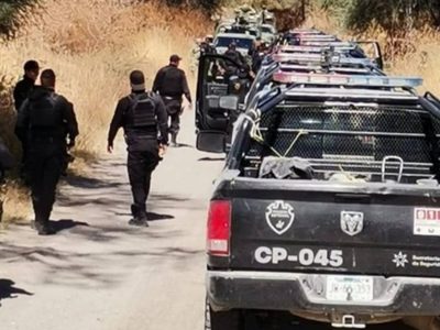 Hallan cuerpos en la cajuela de un auto en Mazamitla; indagan si son de policías desaparecidos