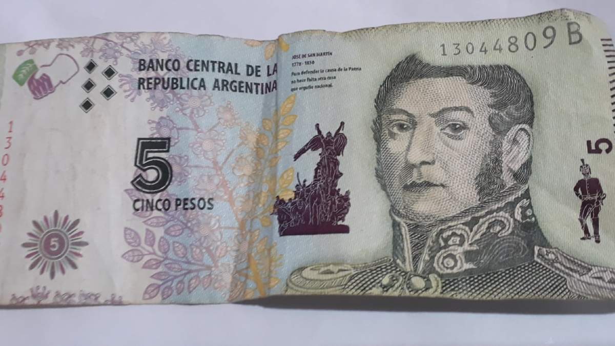 Billete de 5 pesos. Fuente: (Twitter)