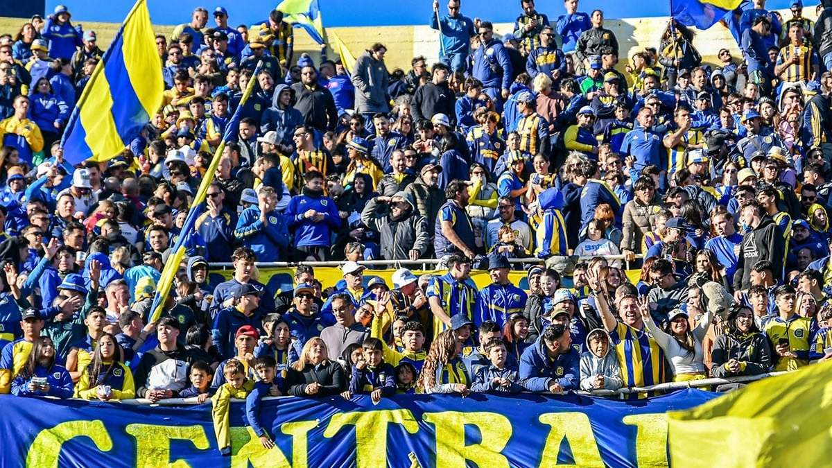 Se les fue la mano a los hinchas de Rosario Central.