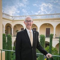 Renuncia rector de la UAEMex tras 13 días de paro; estudiantes exigen anular elección