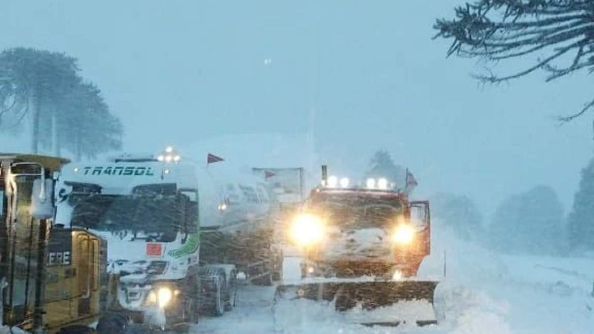 Desde Vialidad de la provincia indicaron que hay rutas y caminos inhabilitados y se debe circular con máxima precaución. Foto Vialidad.