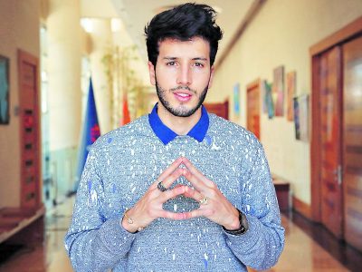 ¡Por España! Sebastián Yatra convierte una canción en una mina de oro en la lucha contra el coronavi