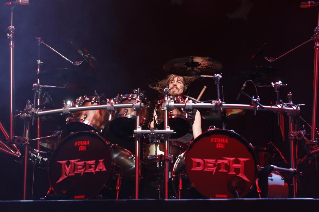 mega3
