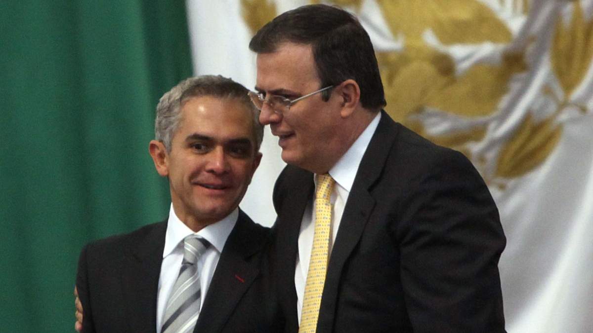 Miguel Ángel Mancera y Marcelo Ebrard en diciembre de 2012
