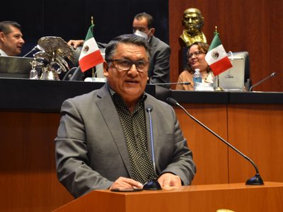 Muere el senador Faustino López y su esposa en accidente en una carretera de Zacatecas
