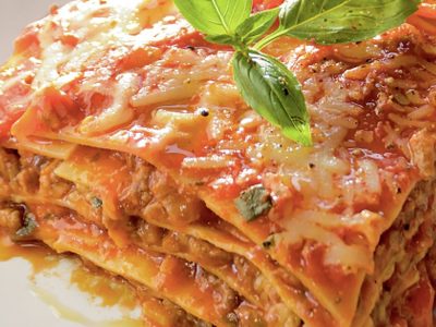 Lasaña exprés, sin horno y en una sartén: tentate con esta divina receta sin invertir ni una hora en prepararla