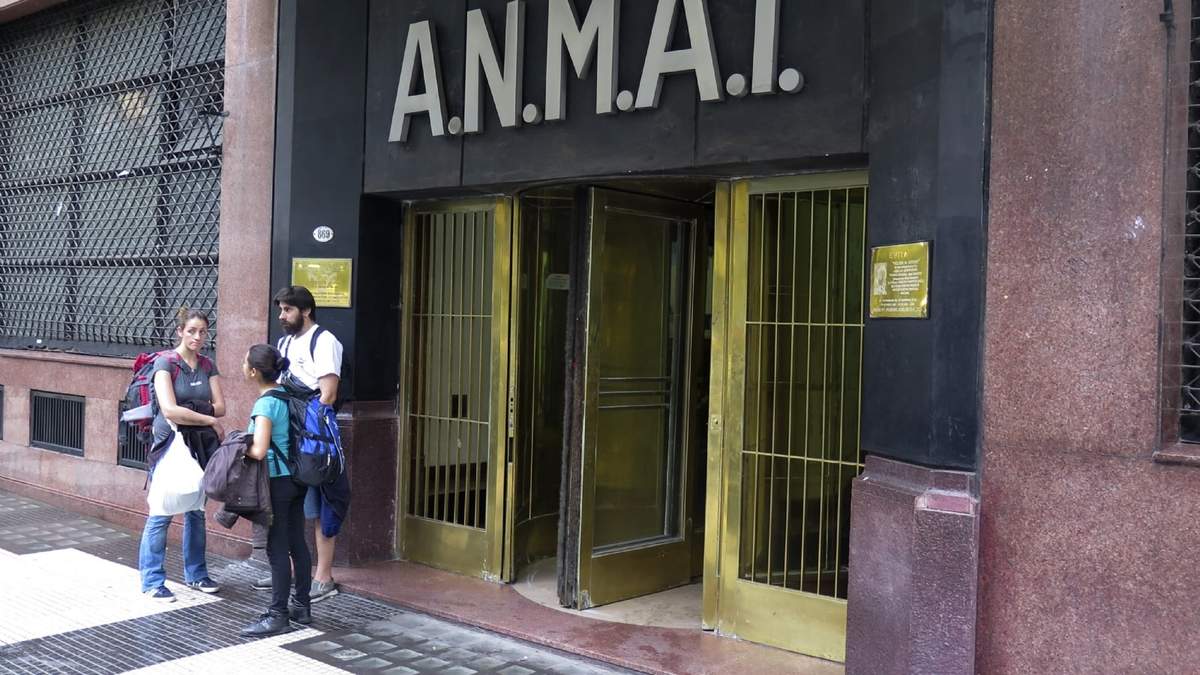 ANMAT. Fuente: (Twitter)