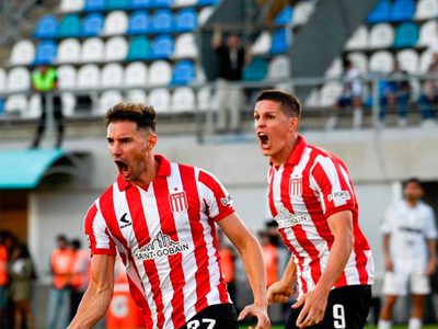 A que finales clasificó Estudiantes de La Plata tras obtener el Trofeo de Campeones