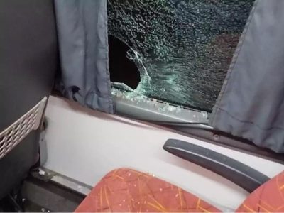 En imágenes: los ataques a las líneas de colectivos que no adhirieron al paro de la UTA