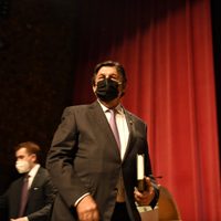Napoleón Gómez Urrutia cancela su presentación de libro ante protestas de mineros en Zacatecas