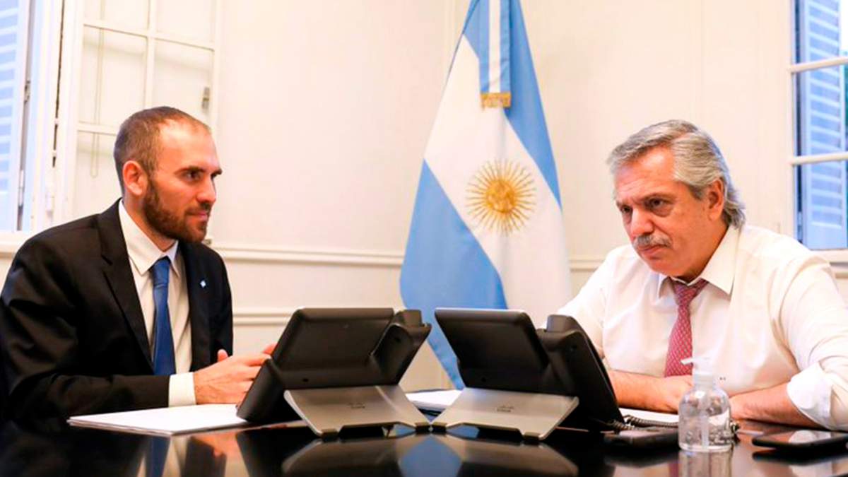 Martín Guzmán, ministro de Economía de Argentina, y Alberto Fernández, presidente de la Nación. (Fuente: Twitter)