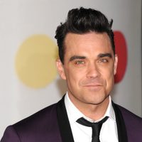 ¡Lamentable noticia! Robbie Williams reveló que ya no recuerda las letras de sus canciones