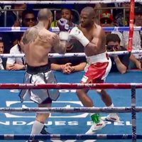 Abuchean a Floyd Mayweather Jr. y a John Gotti III por su pelea de exhibición en México (Video)