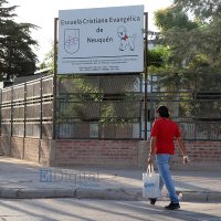 Alerta por una ola de contagios de coronavirus: más de 20 chicos aislados tras un viaje de egresados