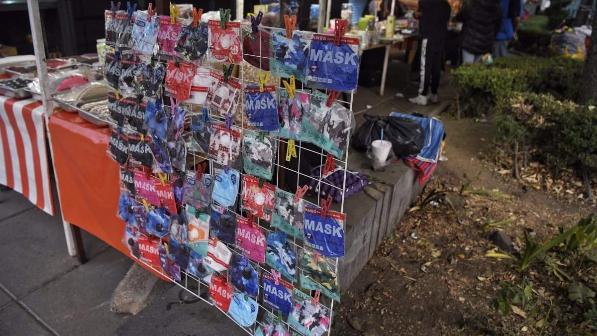 Venta de cubrebocas en la Ciudad de México
