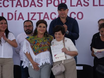 Brugada entrega apoyos económicos por 18 mdp a más de mil familias afectadas por las lluvias