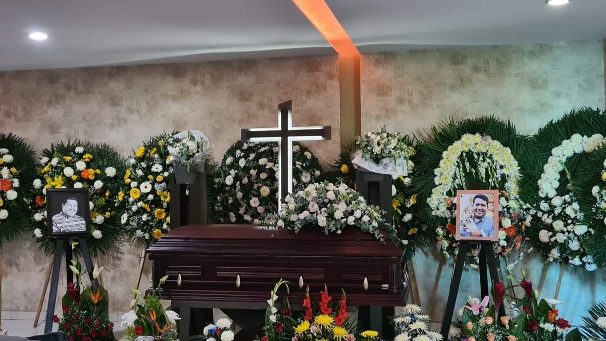 El sepelio del periodista Antonio de la Cruz
