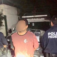 Detienen a un hombre con 20 paquetes de cocaína en una carretera de Oaxaca