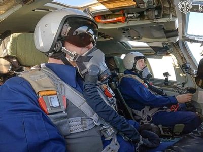 Putin vuela en bombardero con capacidades nucleares